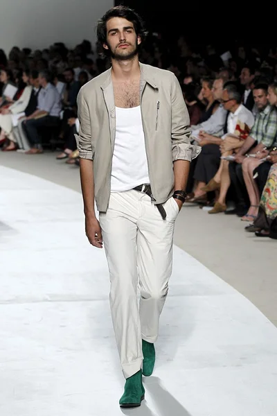 Look 20